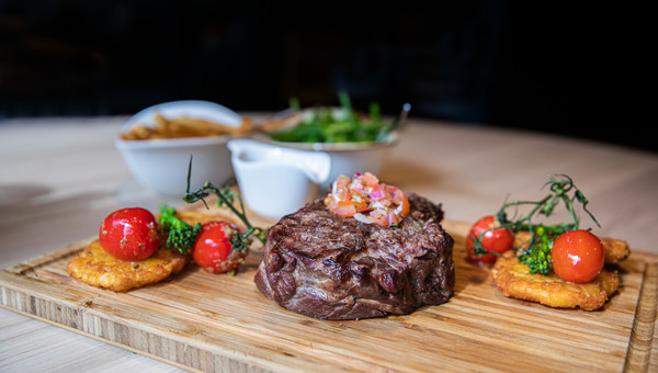 menukaart met vleesgerechten
